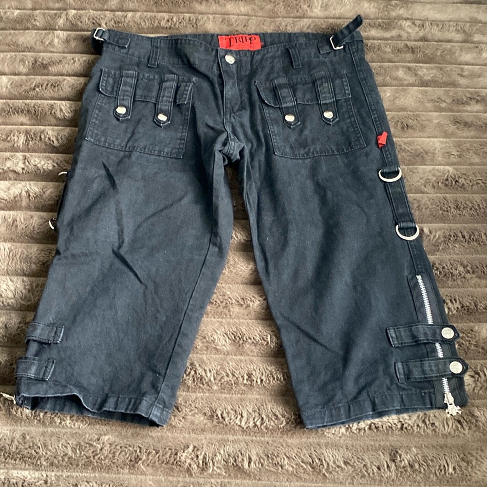Vintage y2K Black And Red Tripp Capri Pants